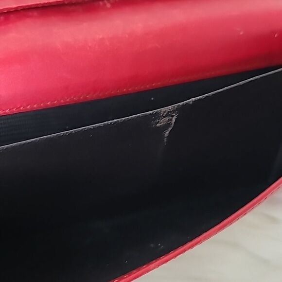 💯 Authentic Gucci Long Bifold Wallet 🍀 - Picture 8 of 16